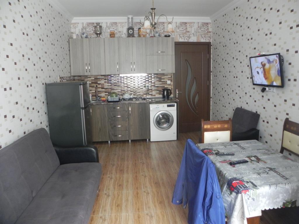 Apartment Rustaveli 59 Batoemi Buitenkant foto