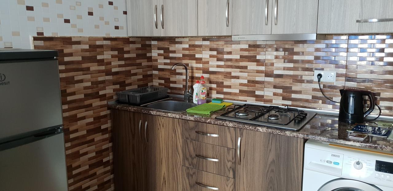 Apartment Rustaveli 59 Batoemi Buitenkant foto